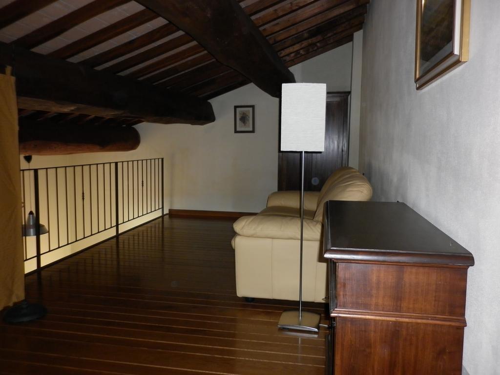 Podere Le Grotte San Gimignano Room photo